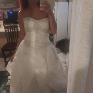 Wedding dress